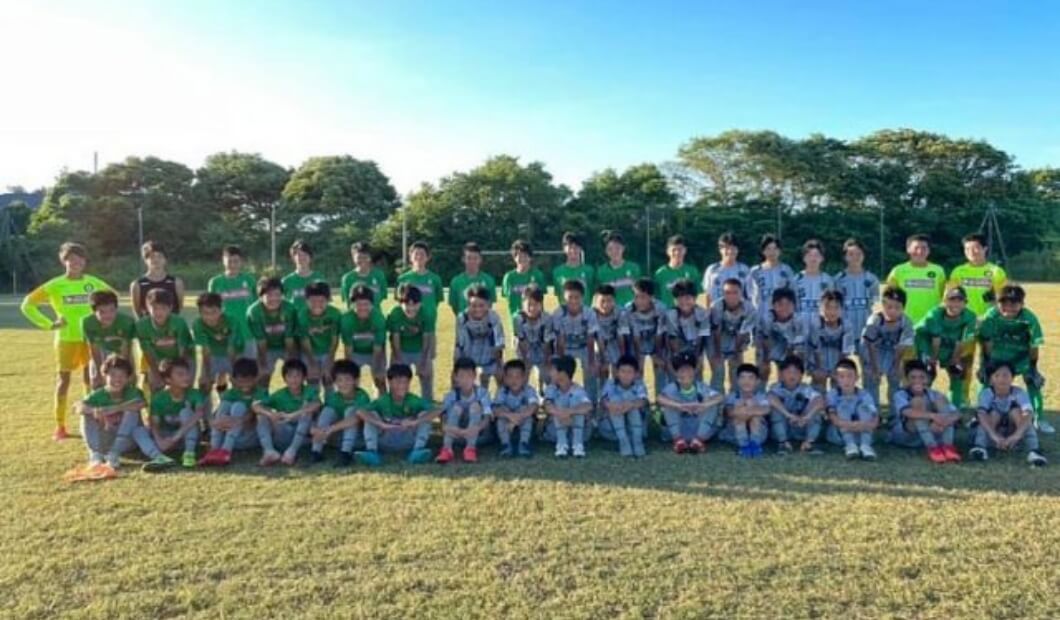 アカデミーチームの集合写真